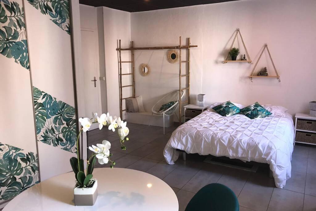 Studio Cocooning A 50 M Du Port, Classe 1 Etoile Cassis Luaran gambar